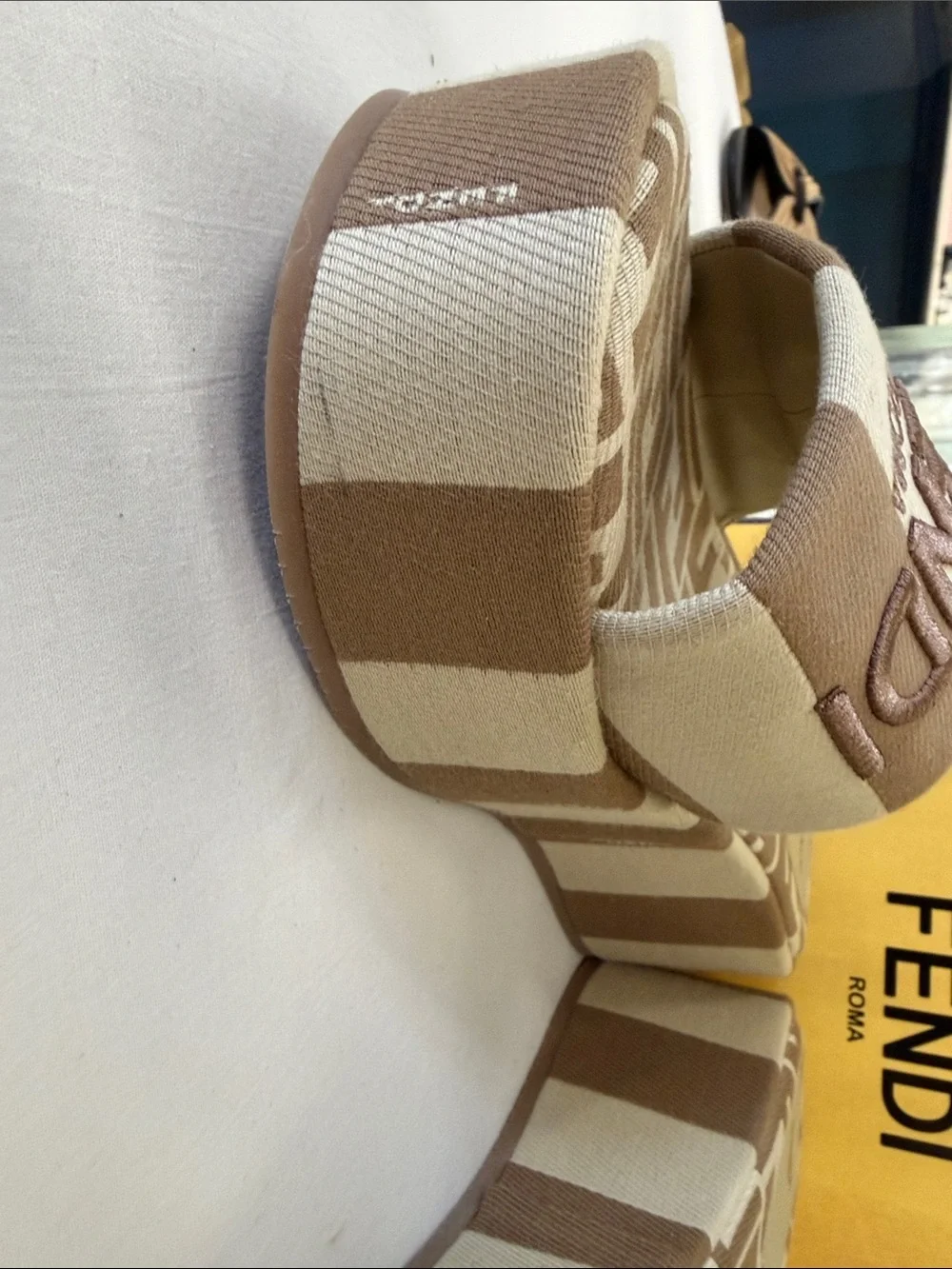 Fendi FF Logo Slide Sandals NWT Full set size 39